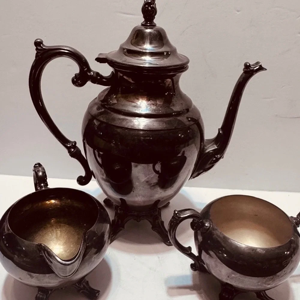 WM Rogers Silver Plate Tea‎ Set Vintage Coffee Pot Sugar Bowl Creamer Ornate 3pc